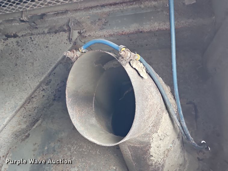 image for item DS5724 2007 Sterling SC8000  street sweeper truck