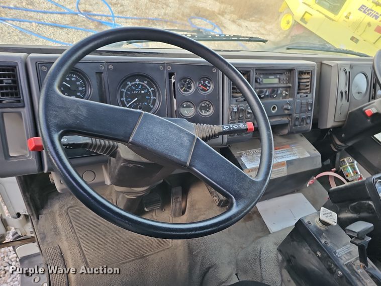 image for item DS5724 2007 Sterling SC8000  street sweeper truck