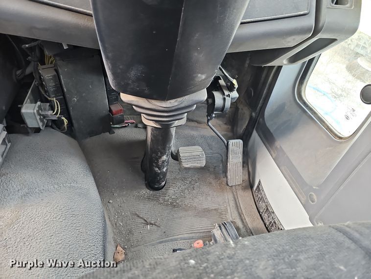 image for item DS5724 2007 Sterling SC8000  street sweeper truck