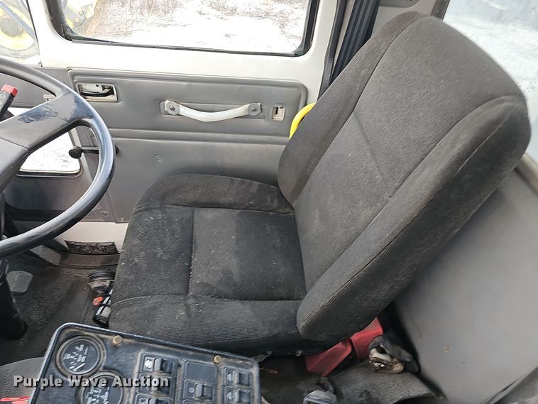 image for item DS5724 2007 Sterling SC8000  street sweeper truck