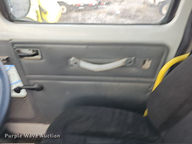 image for item DS5724 2007 Sterling SC8000  street sweeper truck