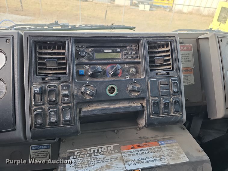 image for item DS5724 2007 Sterling SC8000  street sweeper truck