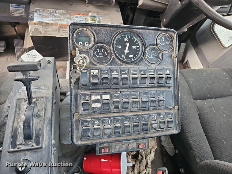 image for item DS5724 2007 Sterling SC8000  street sweeper truck