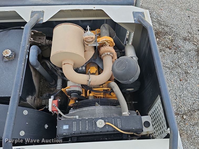 image for item DS5724 2007 Sterling SC8000  street sweeper truck