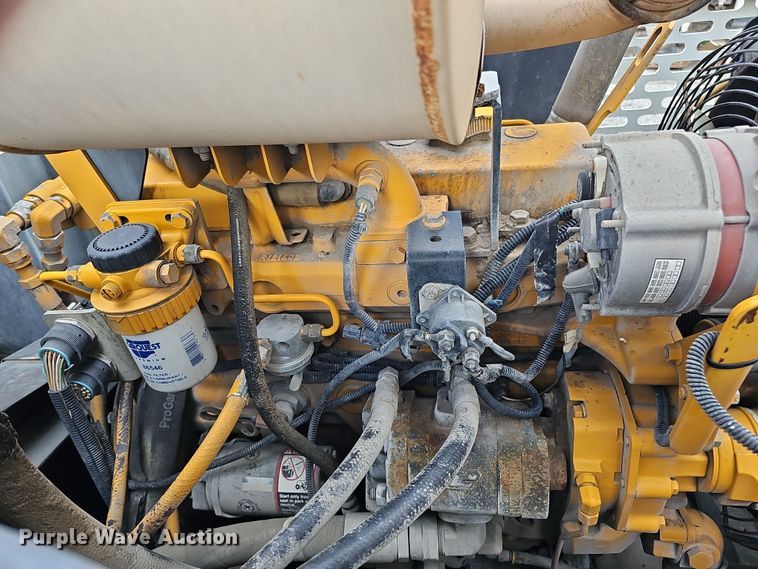 image for item DS5724 2007 Sterling SC8000  street sweeper truck