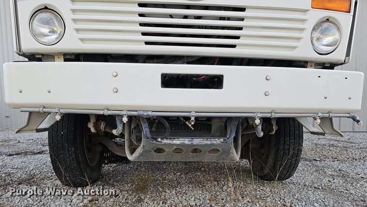 image for item DS5724 2007 Sterling SC8000  street sweeper truck