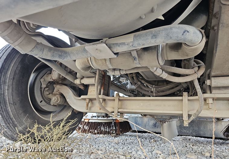 image for item DS5724 2007 Sterling SC8000  street sweeper truck