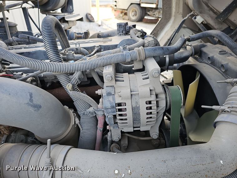 image for item DS5724 2007 Sterling SC8000  street sweeper truck