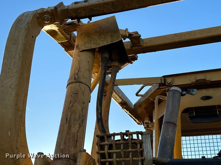 image for item DW5000 Caterpillar D6H  dozer