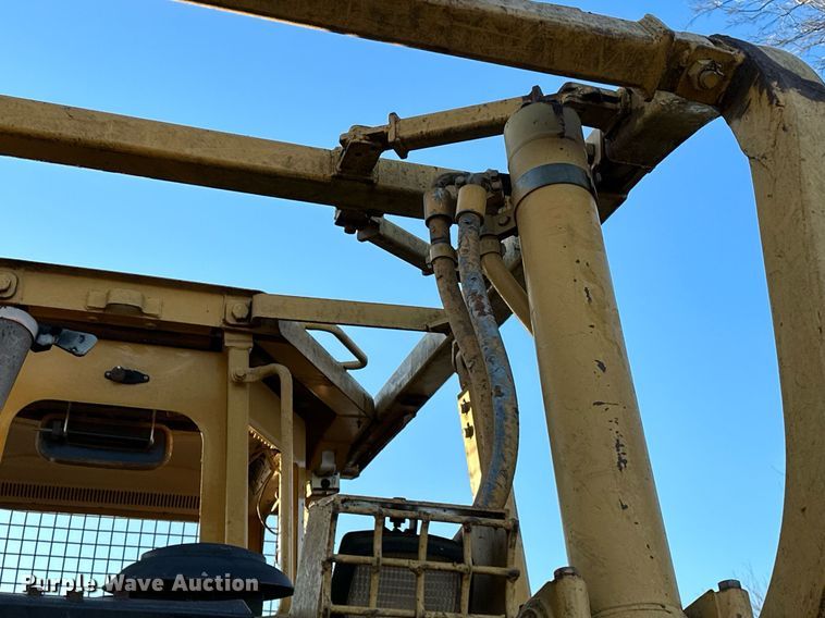 image for item DW5000 Caterpillar D6H  dozer