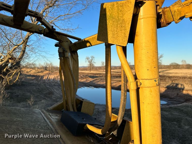 image for item DW5000 Caterpillar D6H  dozer