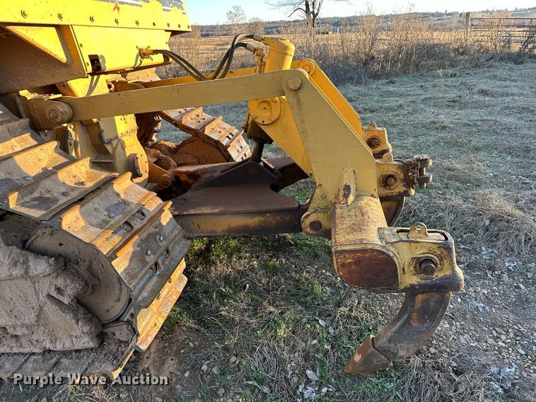 image for item DW5000 Caterpillar D6H  dozer