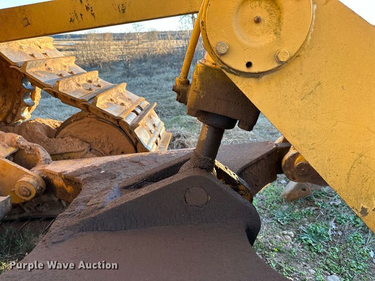 image for item DW5000 Caterpillar D6H  dozer