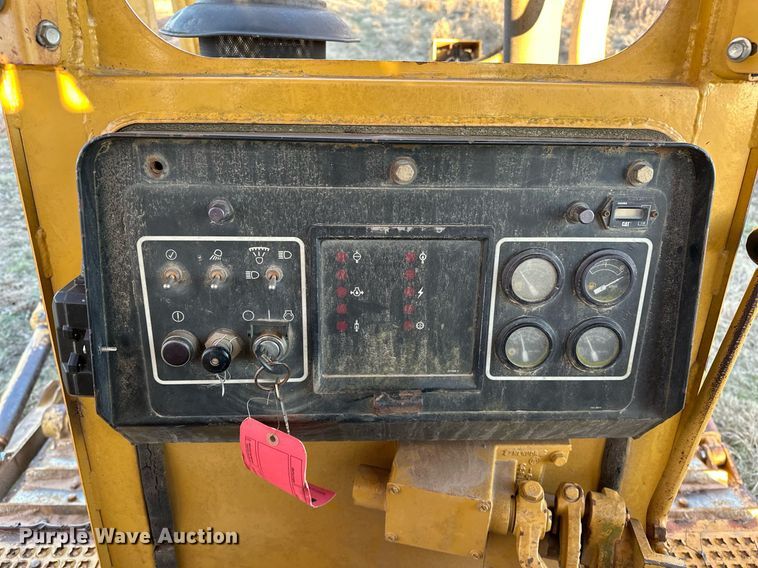 image for item DW5000 Caterpillar D6H  dozer