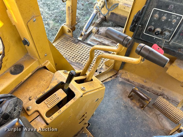 image for item DW5000 Caterpillar D6H  dozer