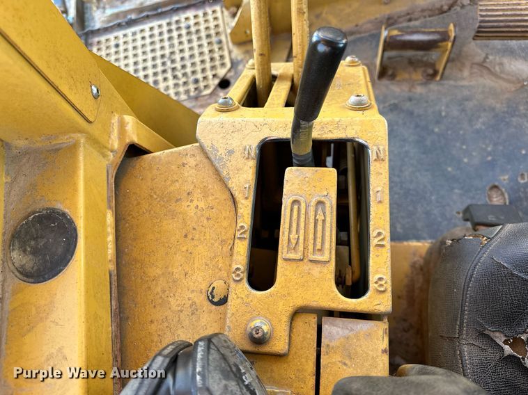image for item DW5000 Caterpillar D6H  dozer