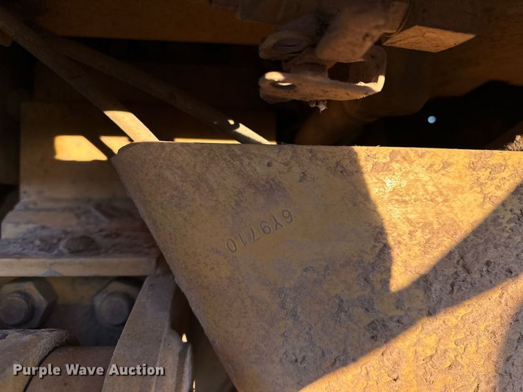 image for item DW5000 Caterpillar D6H  dozer