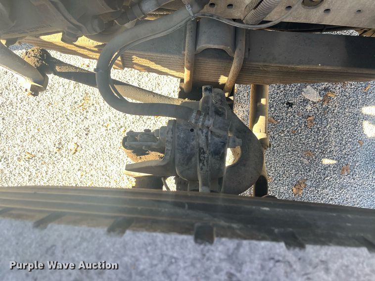 image for item EI0552 2002 International 2574  vacuum truck