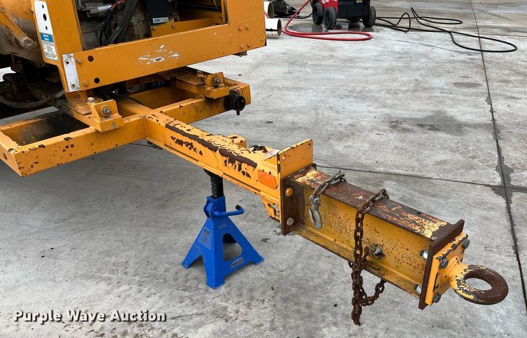 image for item EI0555 Bandit 990  wood chipper