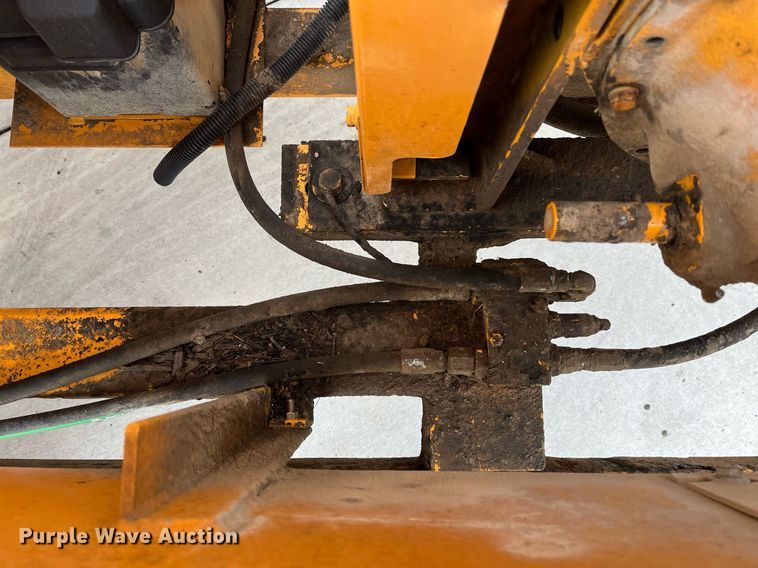 image for item EI0555 Bandit 990  wood chipper