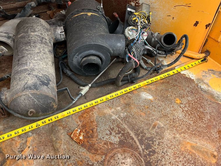 image for item EI0555 Bandit 990  wood chipper