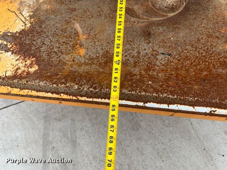 image for item EI0555 Bandit 990  wood chipper