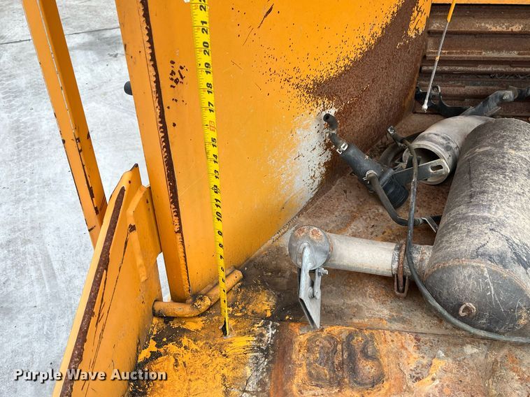 image for item EI0555 Bandit 990  wood chipper