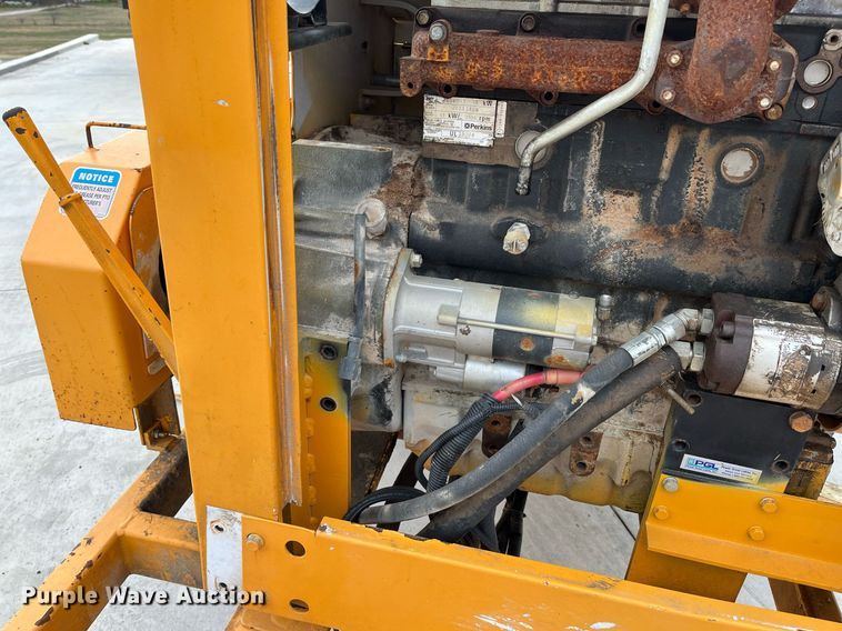 image for item EI0555 Bandit 990  wood chipper