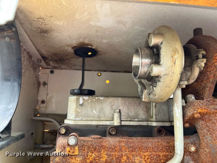 image for item EI0555 Bandit 990  wood chipper