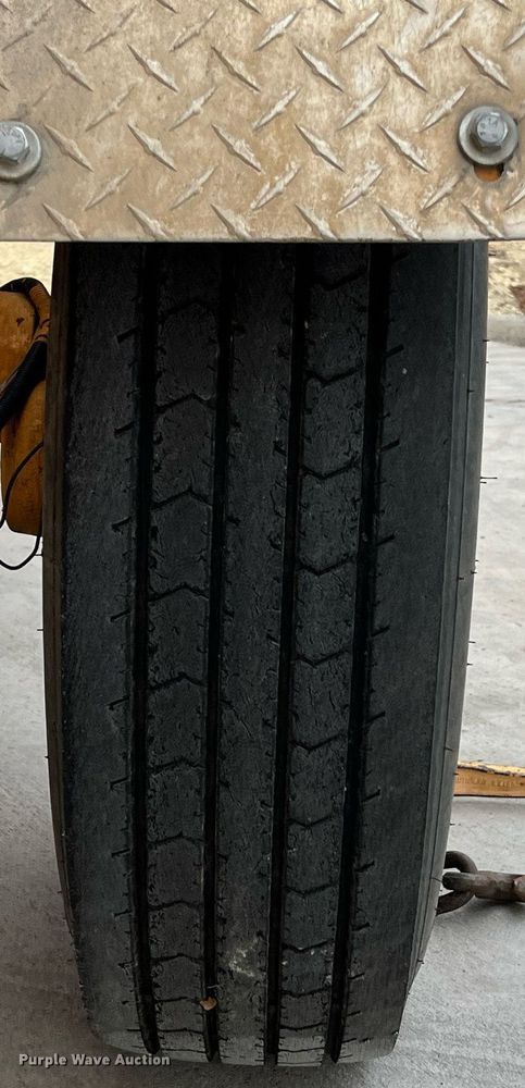 image for item EI0555 Bandit 990  wood chipper