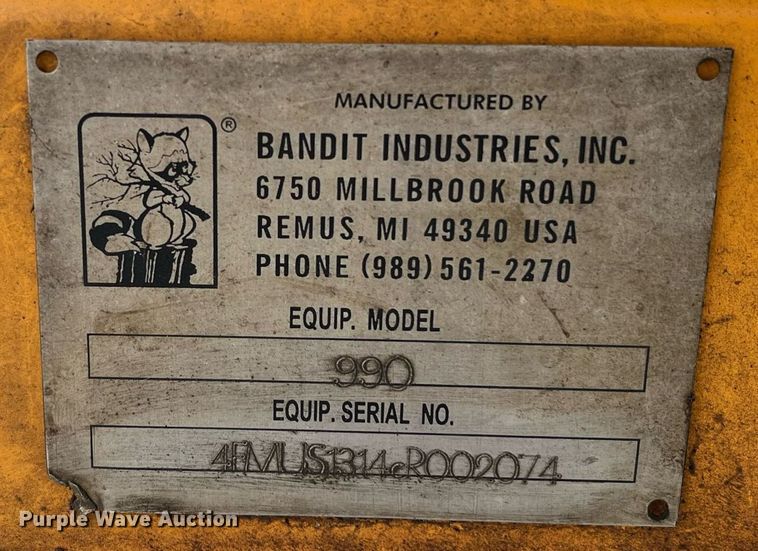 image for item EI0555 Bandit 990  wood chipper