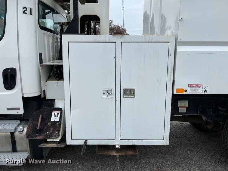 image for item EI0556 2011 Freightliner Business Class M2  forestry bucket truck