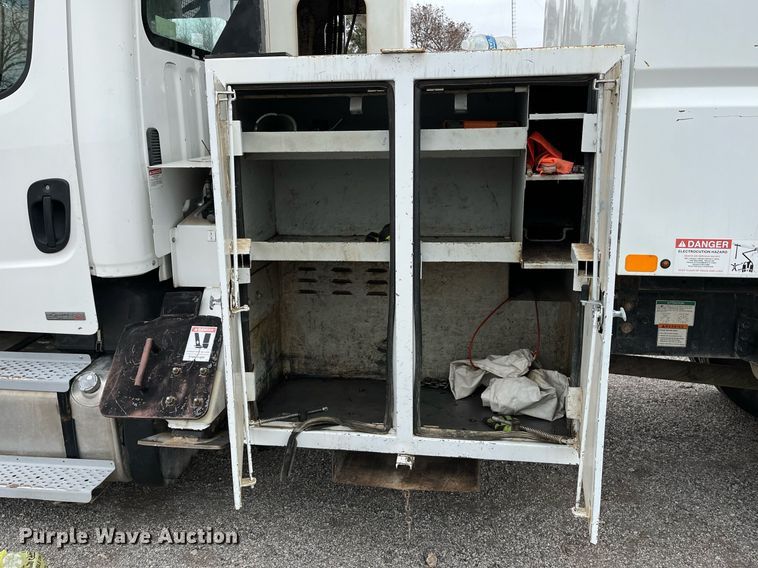 image for item EI0556 2011 Freightliner Business Class M2  forestry bucket truck