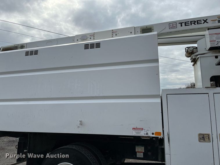 image for item EI0556 2011 Freightliner Business Class M2  forestry bucket truck