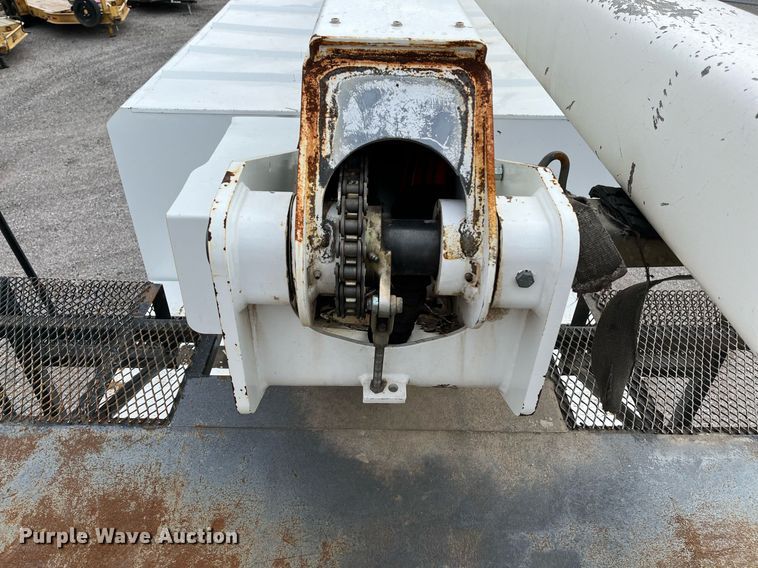 image for item EI0556 2011 Freightliner Business Class M2  forestry bucket truck