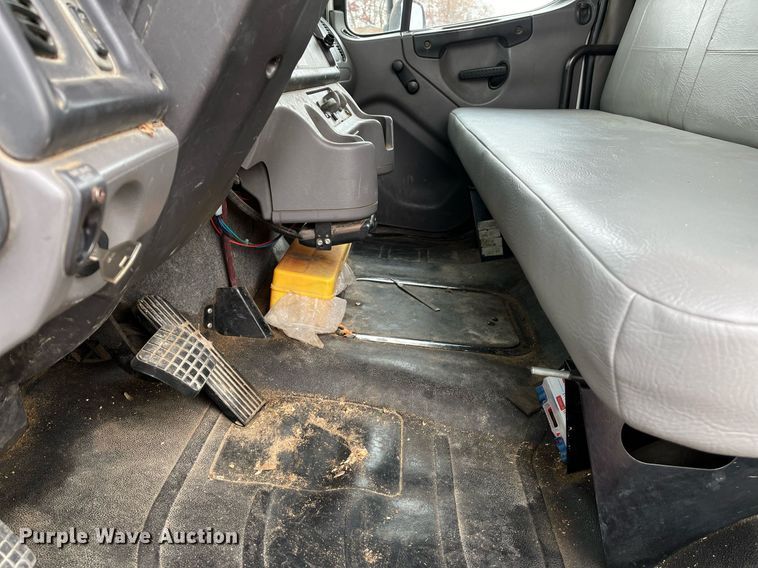 image for item EI0556 2011 Freightliner Business Class M2  forestry bucket truck