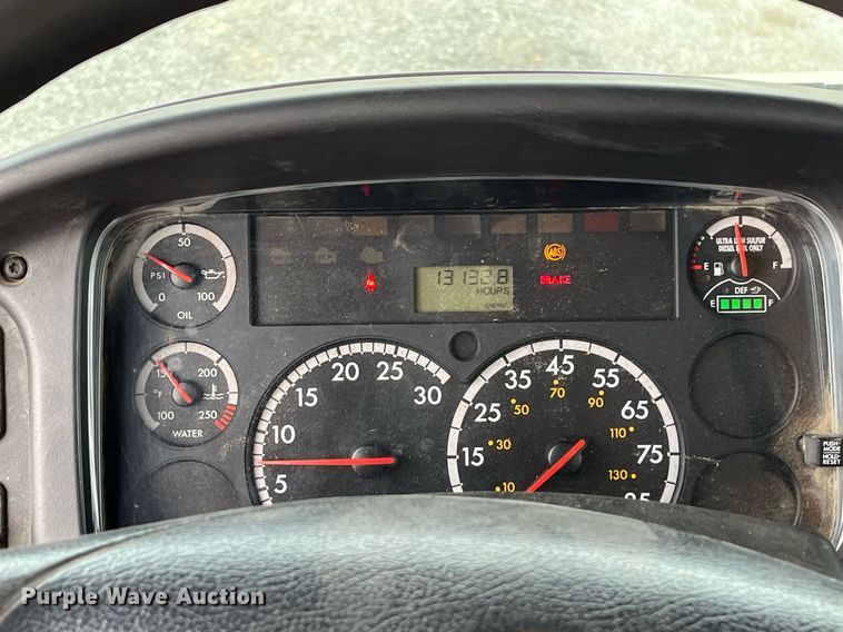 image for item EI0556 2011 Freightliner Business Class M2  forestry bucket truck