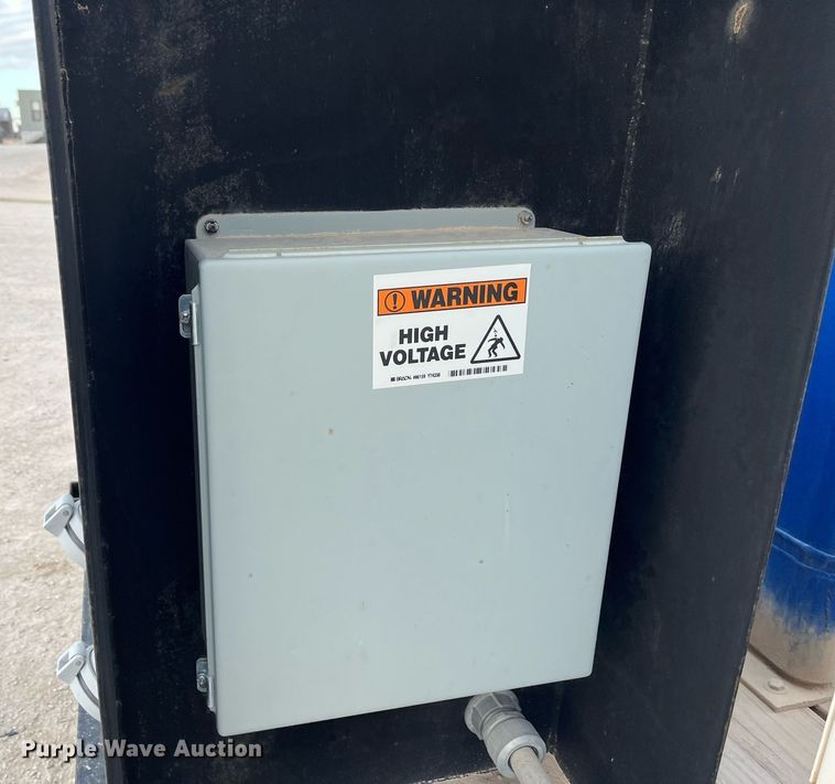 image for item EI0572 Broadcrown  generator