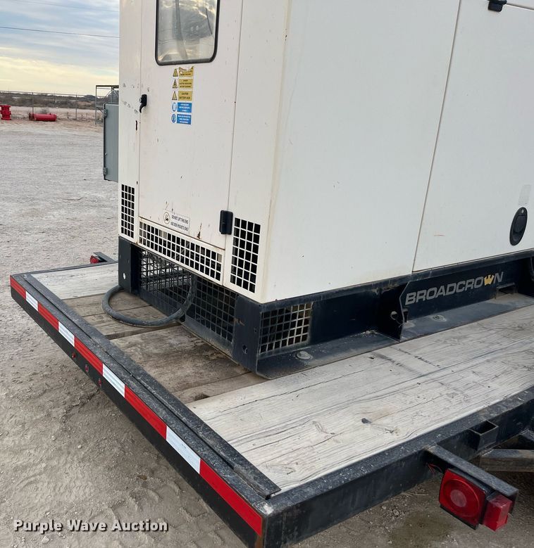 image for item EI0572 Broadcrown  generator