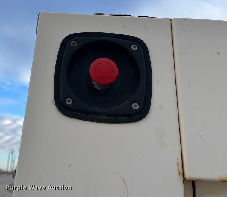 image for item EI0572 Broadcrown  generator