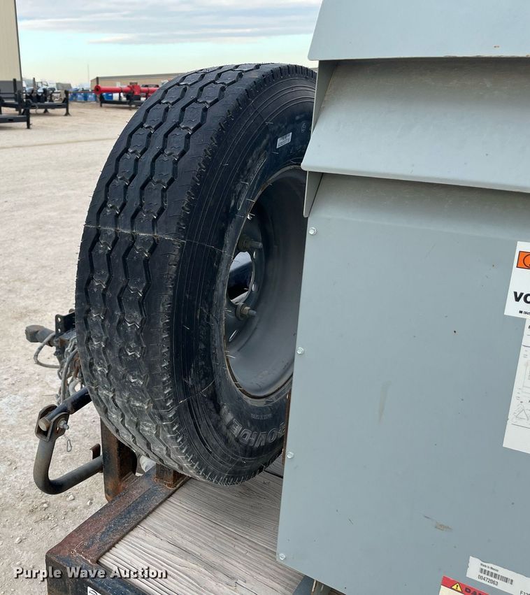 image for item EI0572 Broadcrown  generator