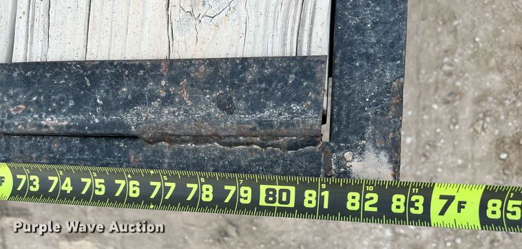 image for item EI0572 Broadcrown  generator