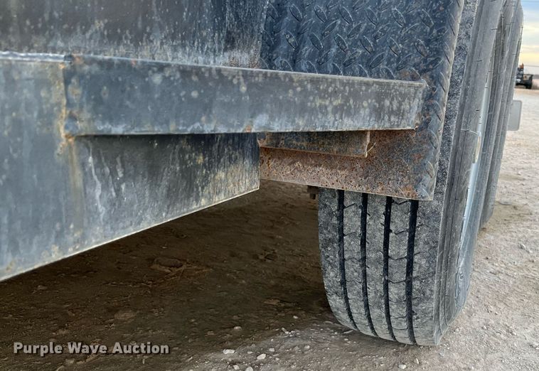 image for item EI0572 Broadcrown  generator