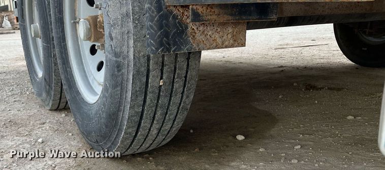 image for item EI0572 Broadcrown  generator