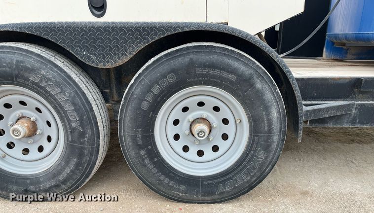 image for item EI0572 Broadcrown  generator