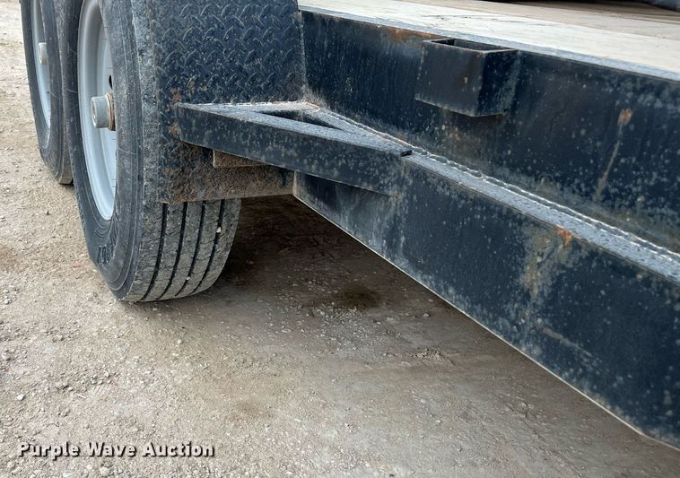 image for item EI0572 Broadcrown  generator