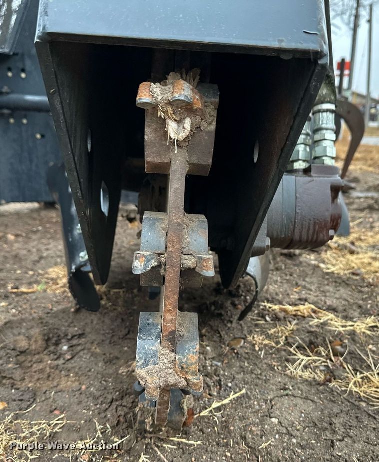 image for item EK9846 Bobcat SG60  skid steer stump grinder