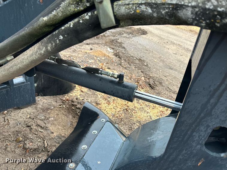 image for item EK9846 Bobcat SG60  skid steer stump grinder