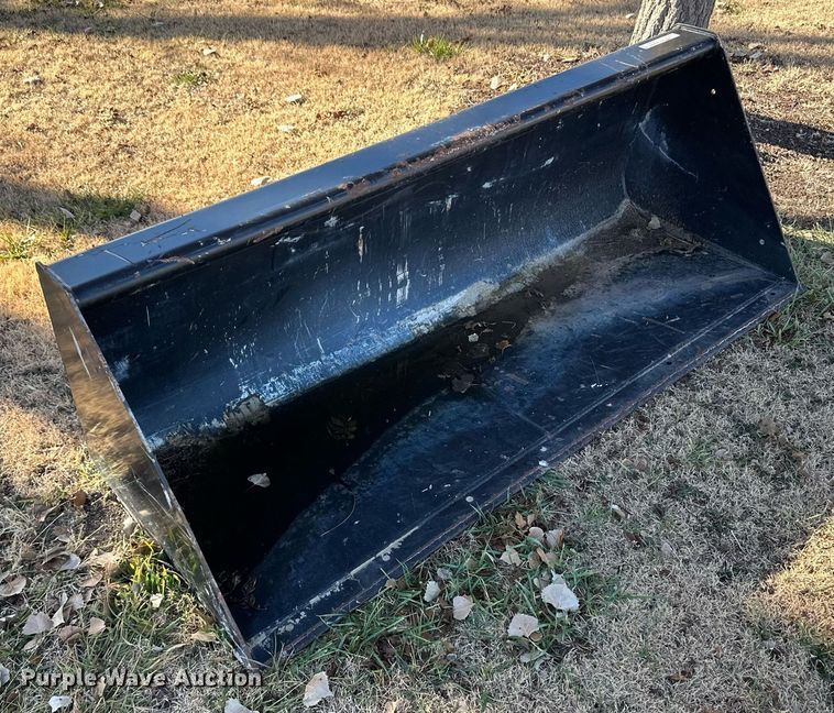 image for item EK9864 72" W skid steer bucket