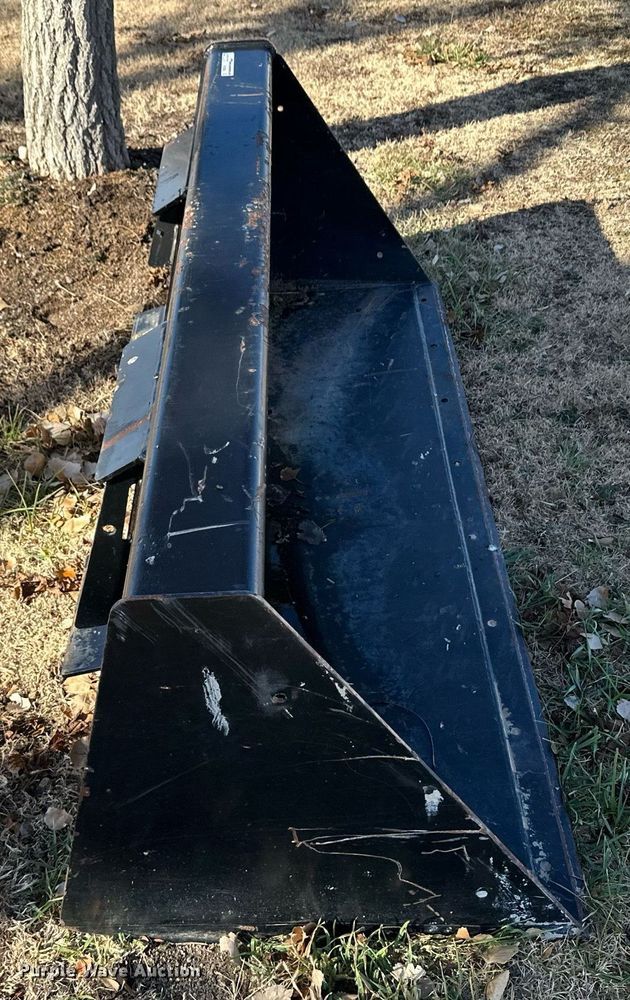 image for item EK9864 72" W skid steer bucket